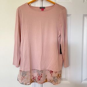 NWT Vince Camuto Top - Small S